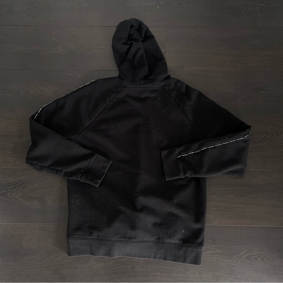 Men’s Calvin Klein hoodie - Picture 2 of 3